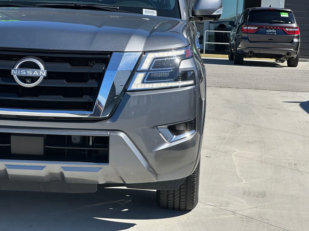 Used 2024 Nissan Armada SL w/ Captain's Chairs Package image 14