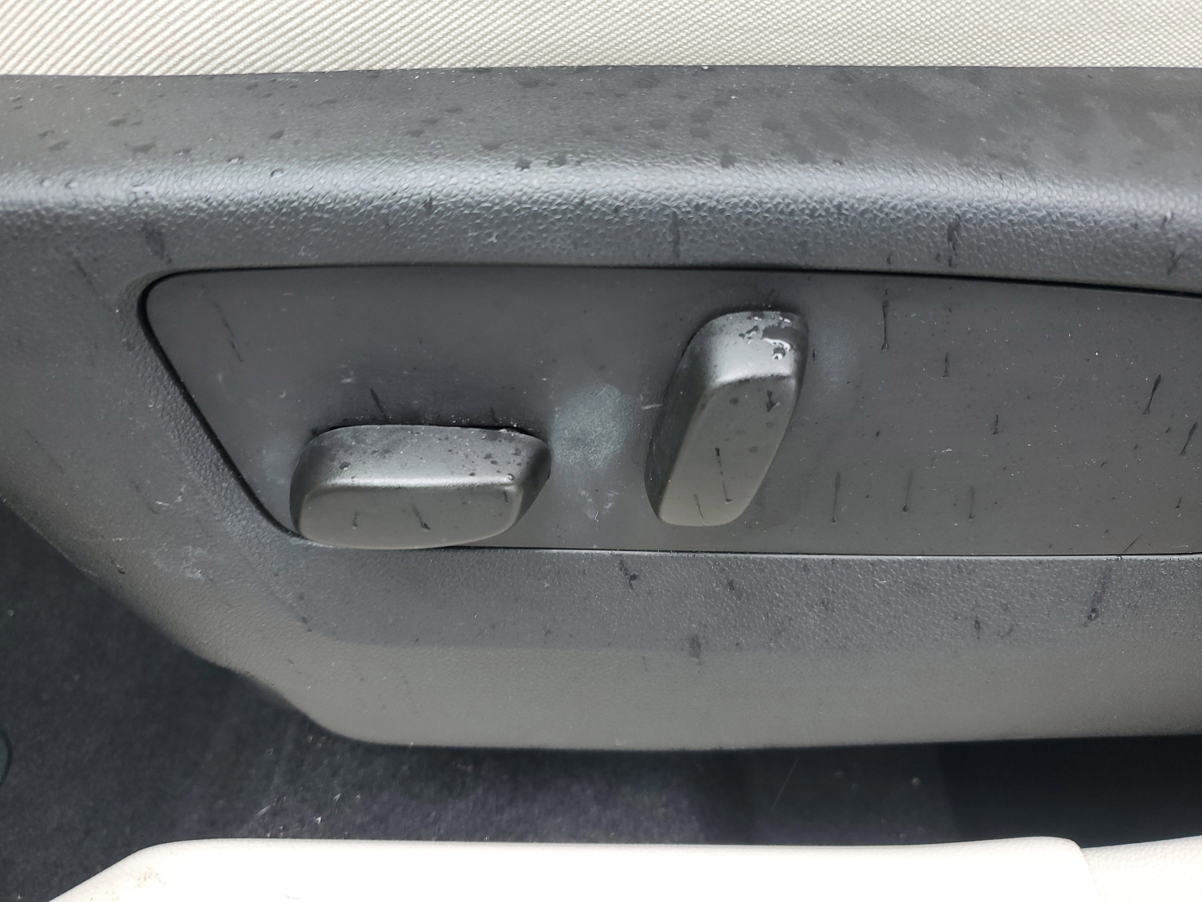 Used 2022 Buick Envision Avenir w/ Technology Package II image 20