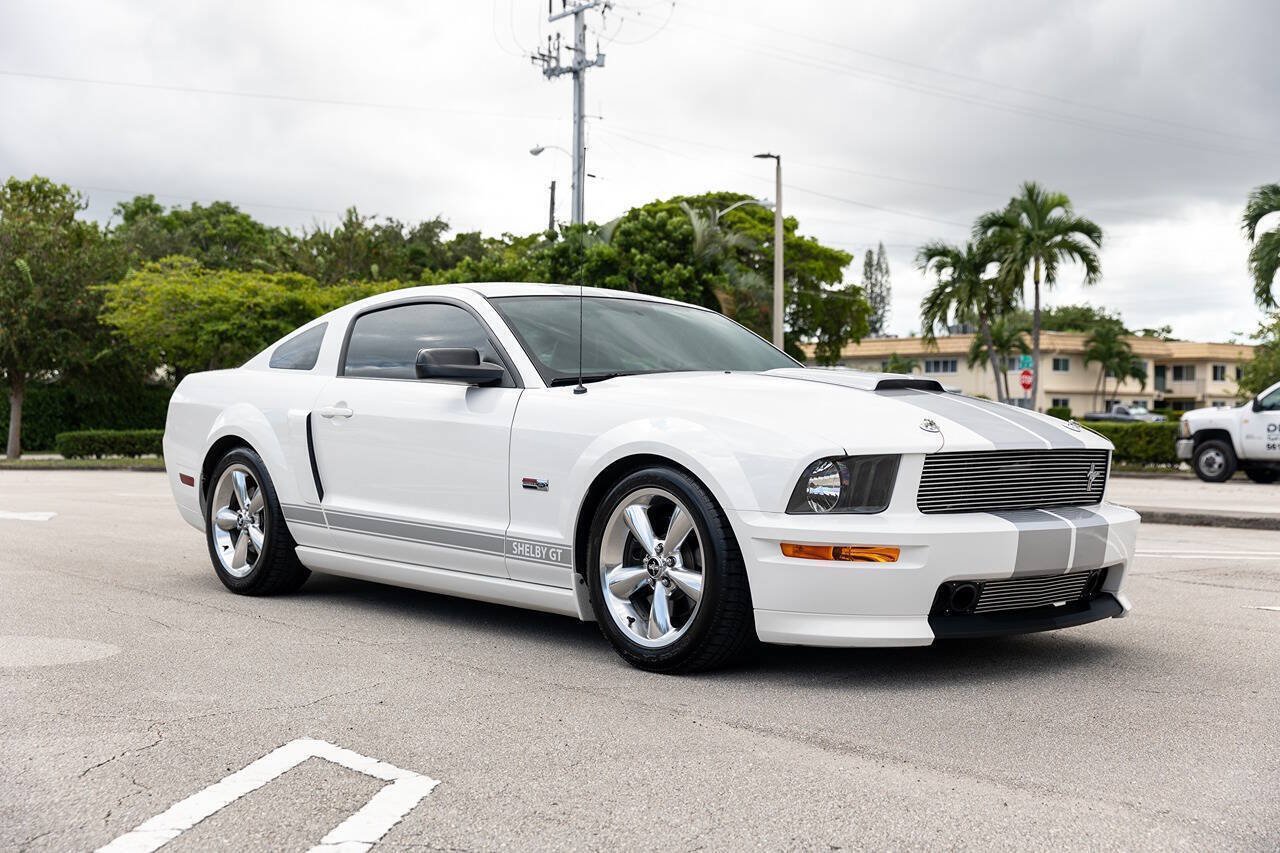 Used 2007 Ford Mustang GT RWD image 1