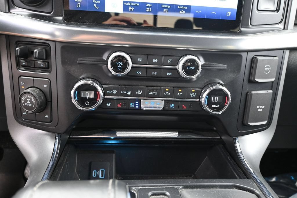 Used 2021 Ford F150 Lariat w/ Equipment Group 502A High AWD/4WD image 27
