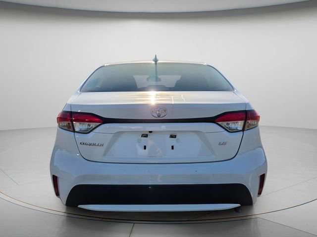 Used 2021 Toyota Corolla LE image 5