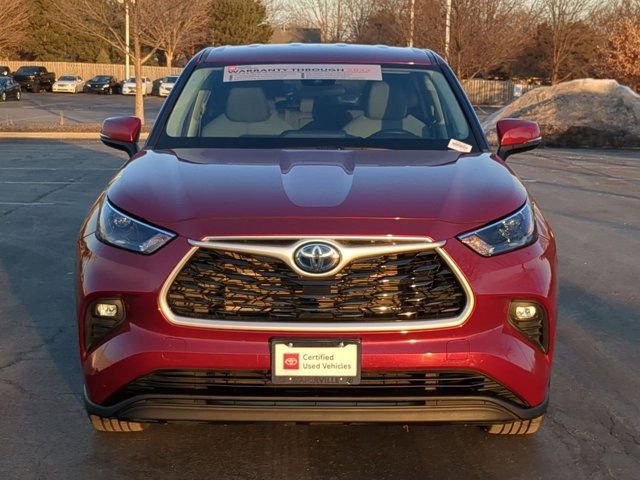 Certified 2023 Toyota Highlander LE image 4