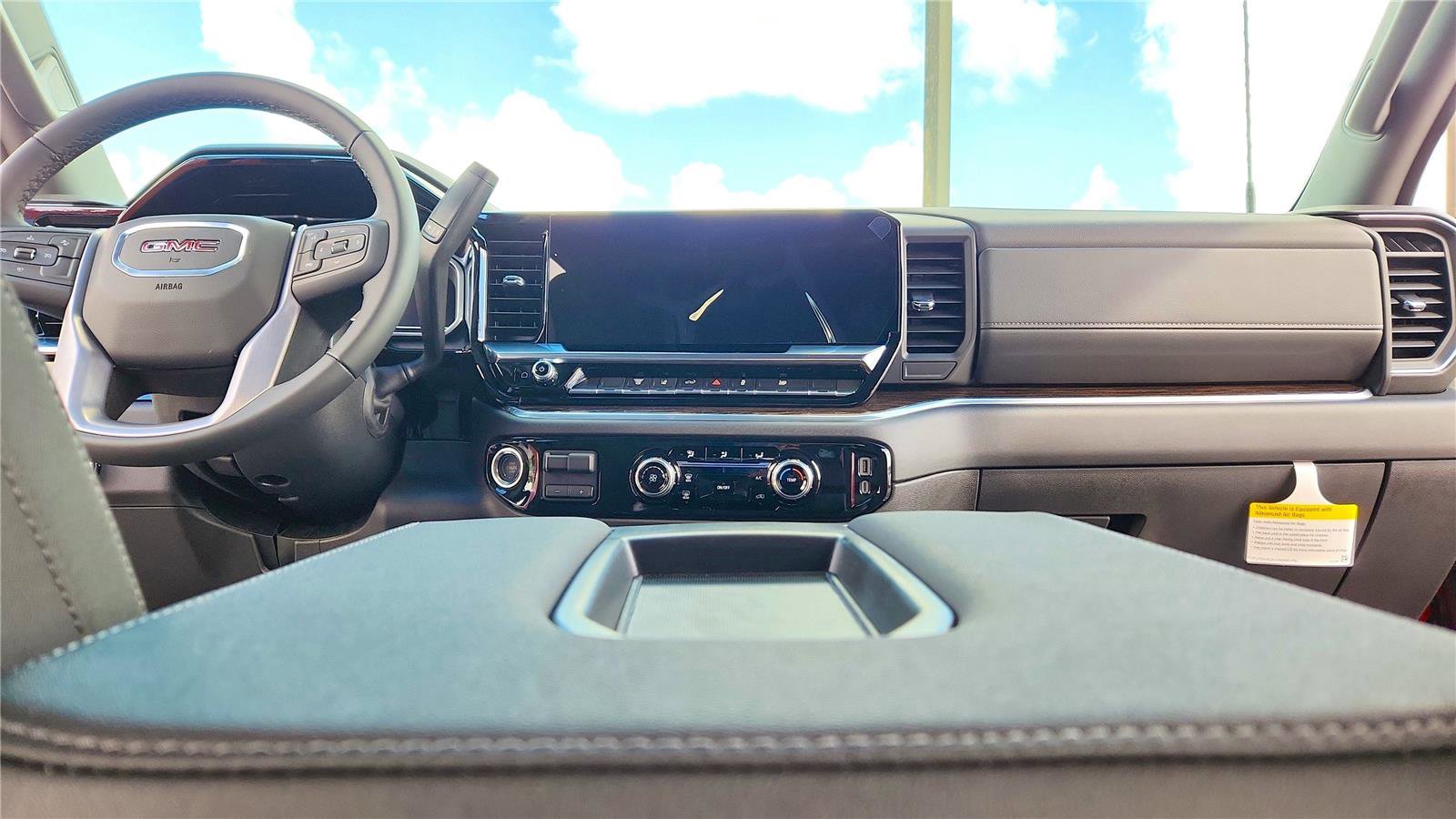 Used 2025 GMC Sierra 2500 SLE image 19