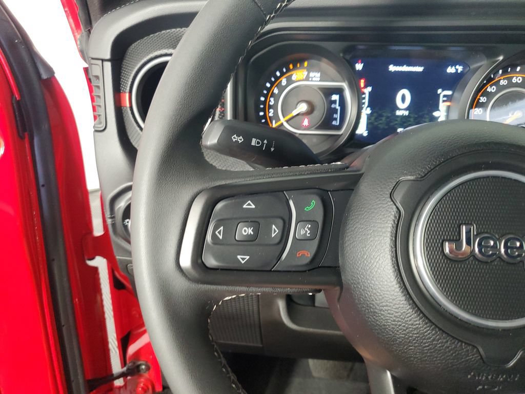 Used 2025 Jeep Wrangler Unlimited Rubicon AWD/4WD image 26