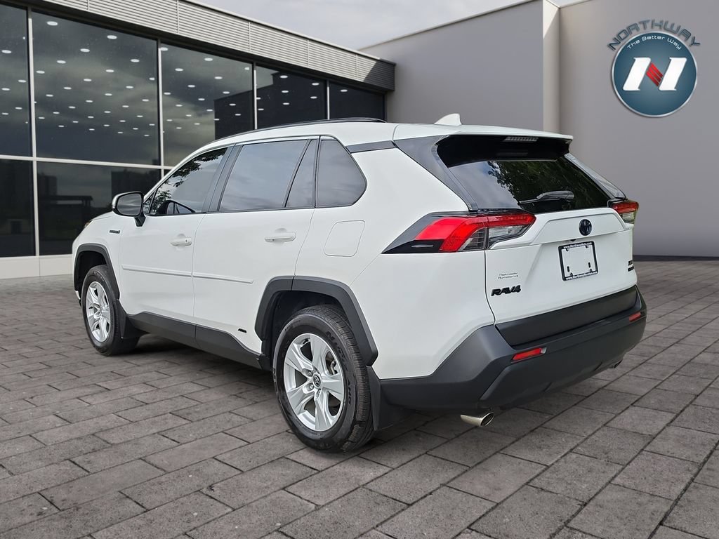 Used 2021 Toyota RAV4 XLE w/ XLE Grade Weather Package AWD/4WD image 3