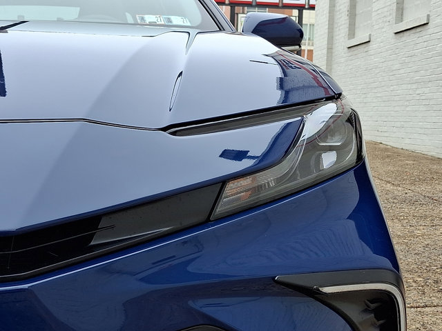 Used 2026 Toyota Camry SE w/ Multimedia Upgrade Package FWD image 9