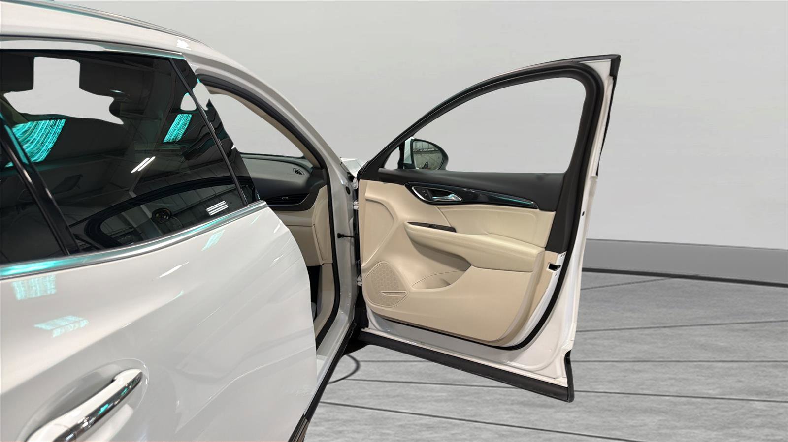 Used 2023 Buick Envision Essence image 21