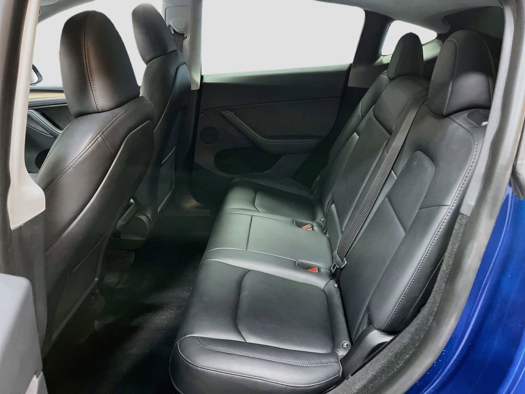 Used 2023 Tesla Model Y Long Range AWD/4WD image 23