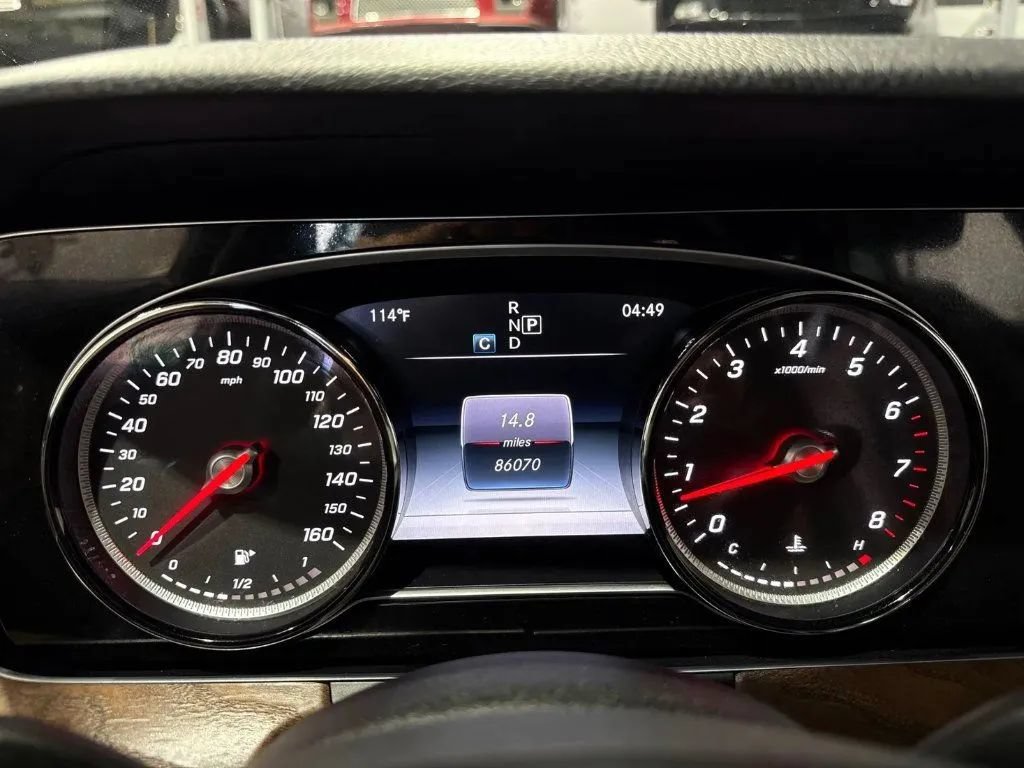 Used 2017 Mercedes-Benz E 400 4MATIC Wagon image 13