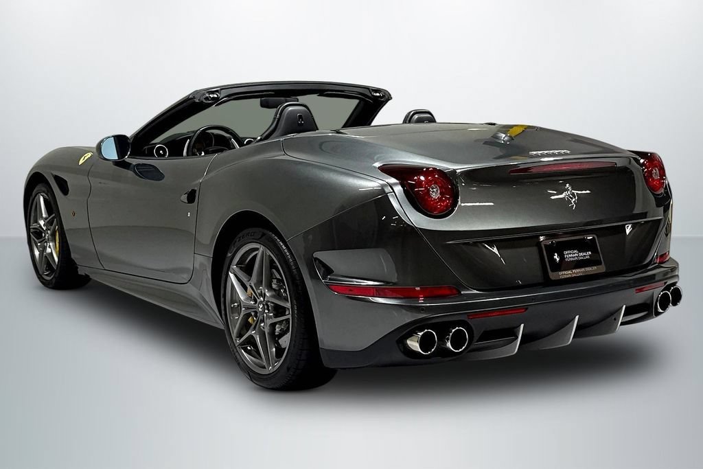 Used 2015 Ferrari California T RWD image 5