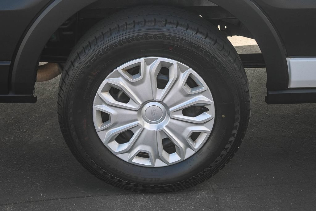 Used 2024 Ford Transit 350 XLT RWD image 17