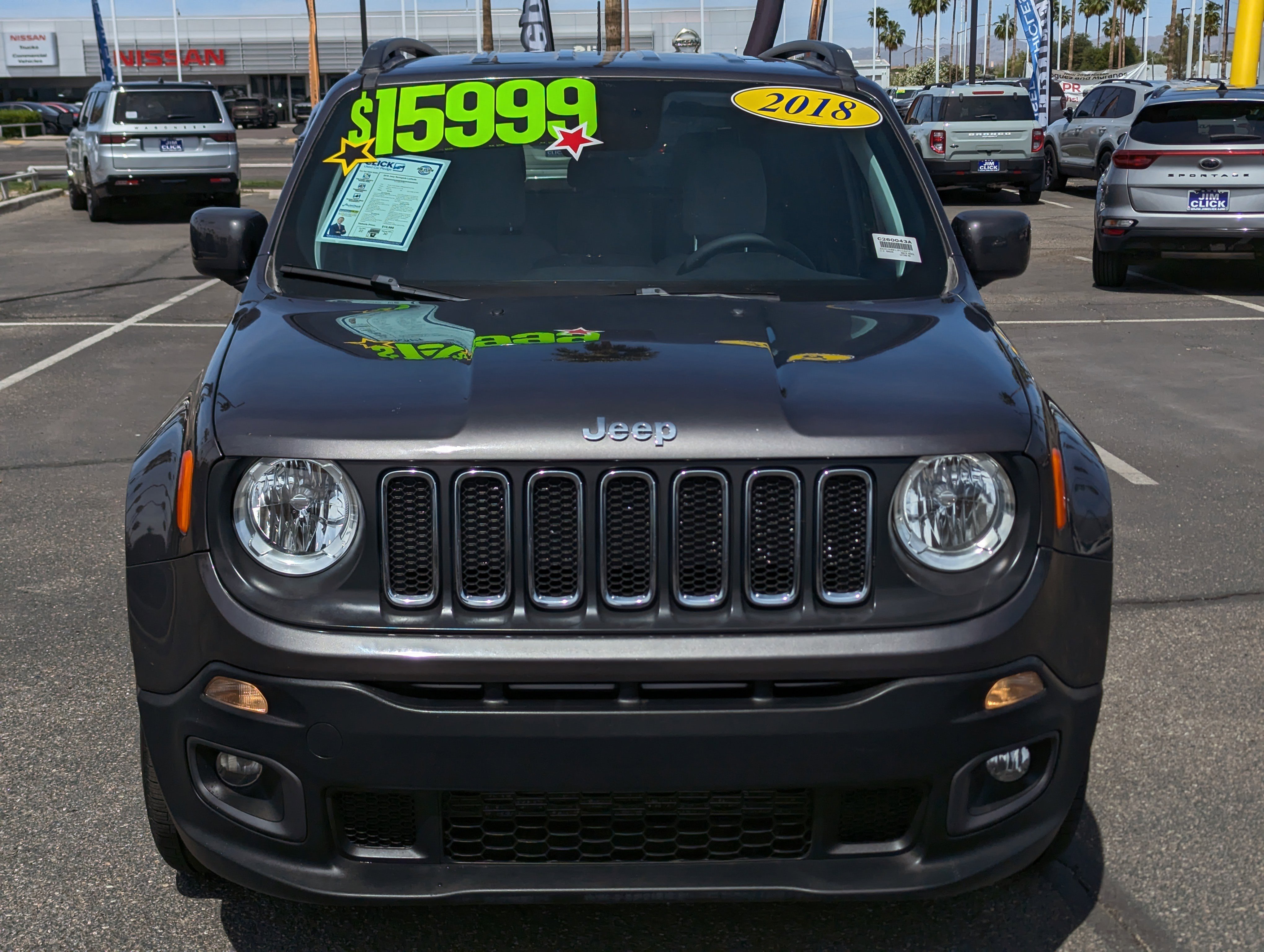 Used 2018 Jeep Renegade Latitude FWD image 6