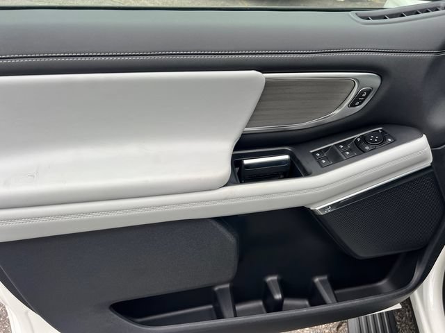 New 2027 Ford Expedition Max Platinum RWD image 11