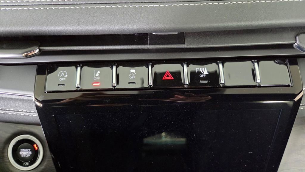 New 2025 Jeep Grand Cherokee Overland w/ Luxury Tech Group IV image 27