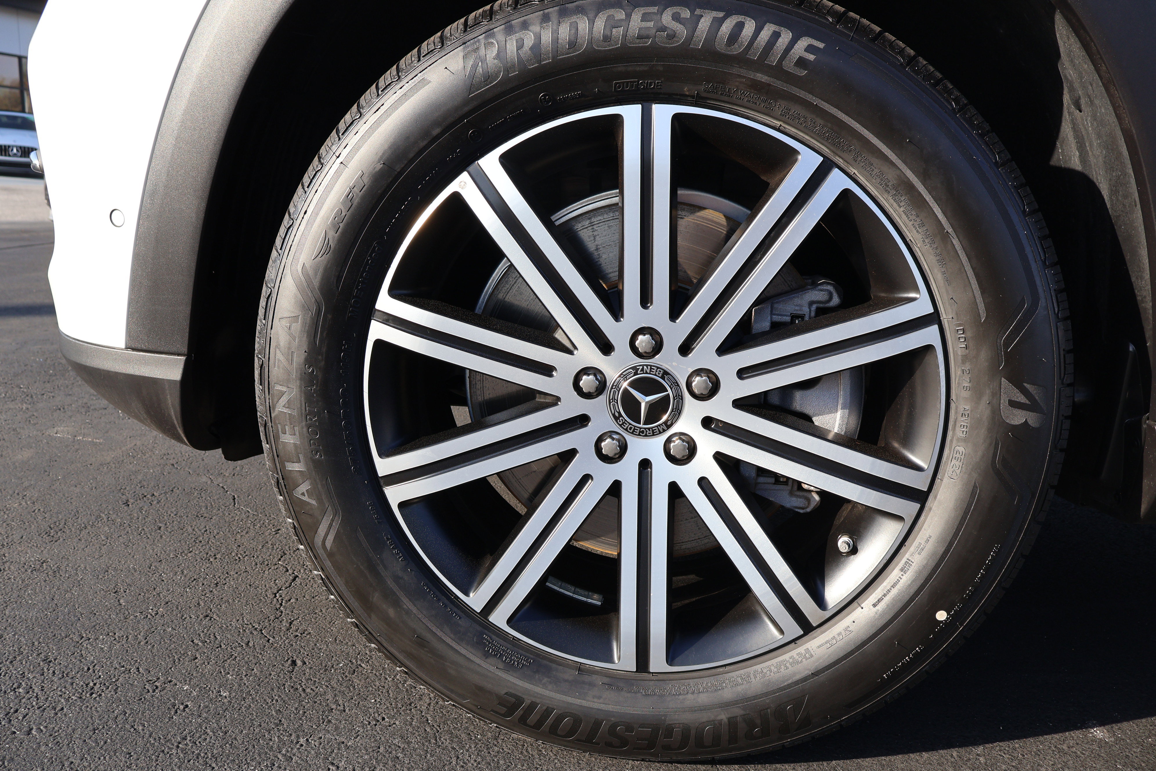 Used 2025 Mercedes-Benz GLE 450e 4MATIC image 10