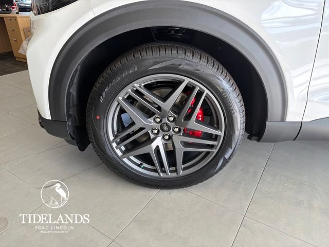 New 2026 Ford Explorer ST-Line w/ ST-Line Street Pack RWD image 28