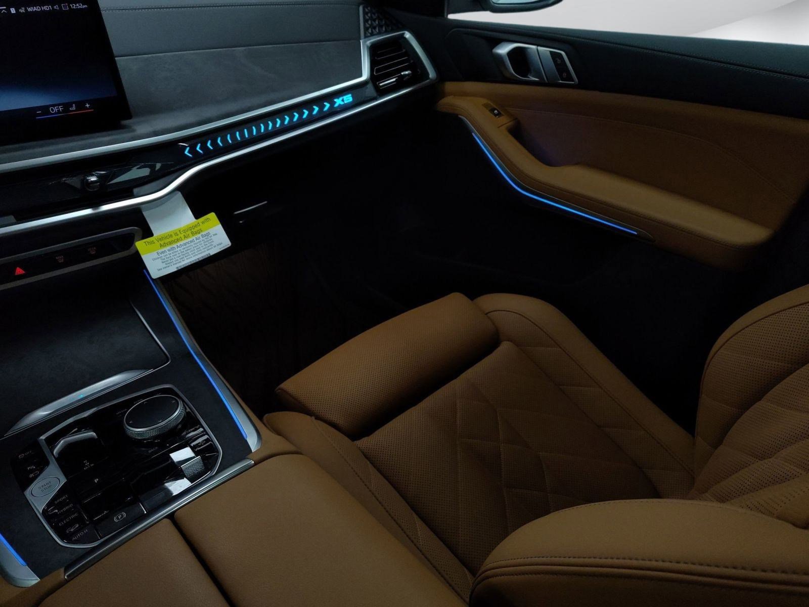 Used 2025 BMW X5 xDrive50e w/ Parking Assistance Package image 25