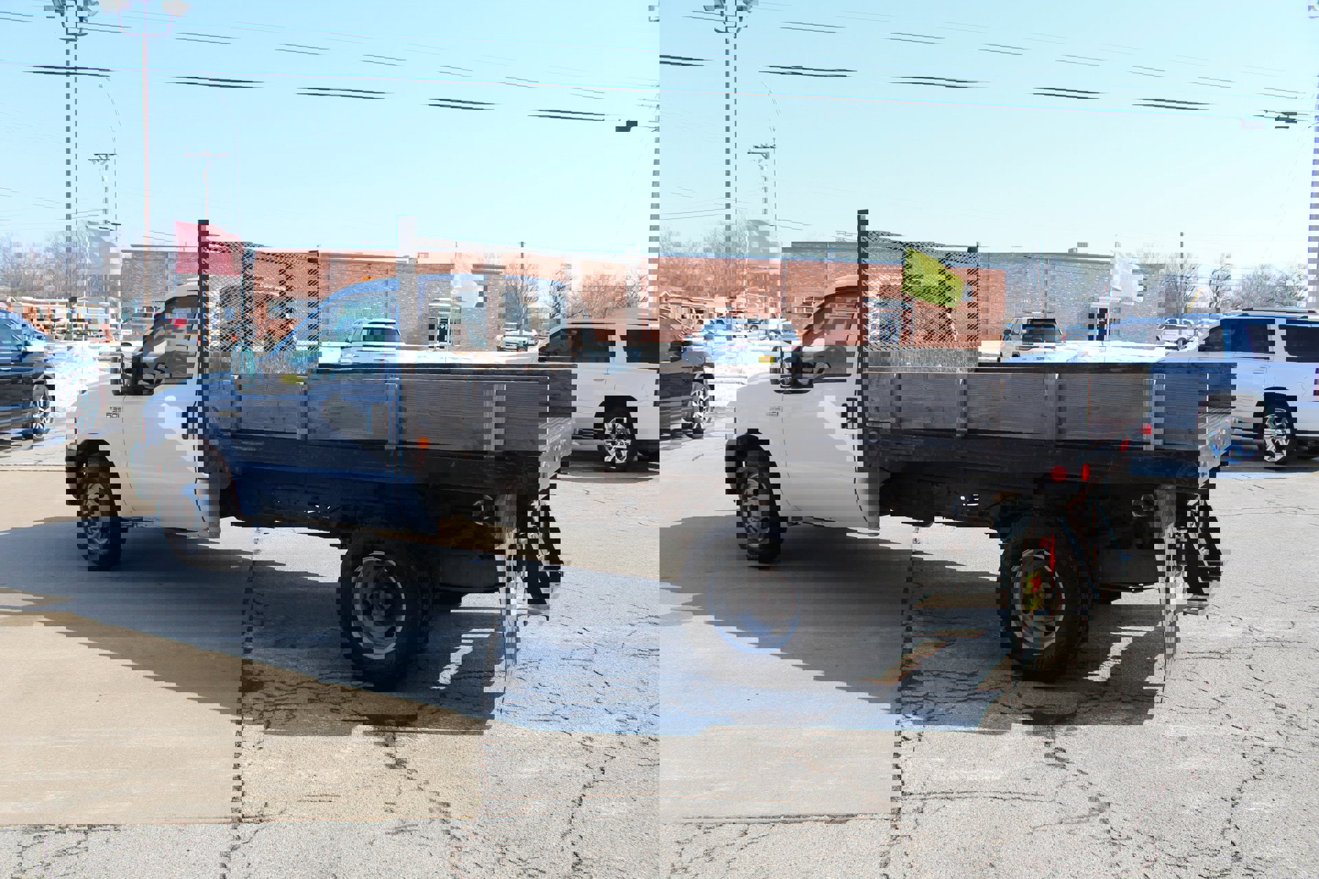 Used 2005 Ford F350 XL image 10