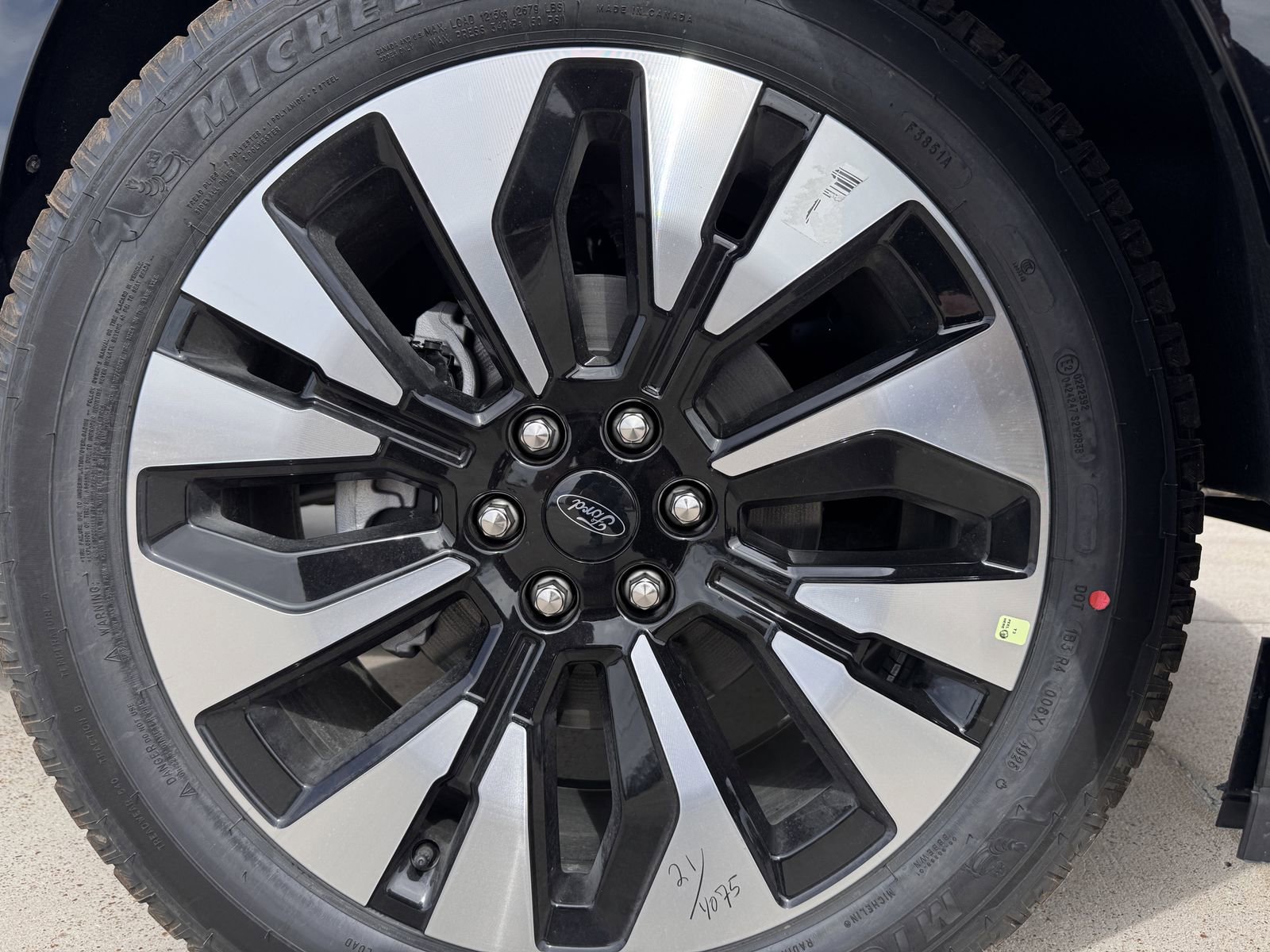 New 2026 Ford Expedition Platinum image 8