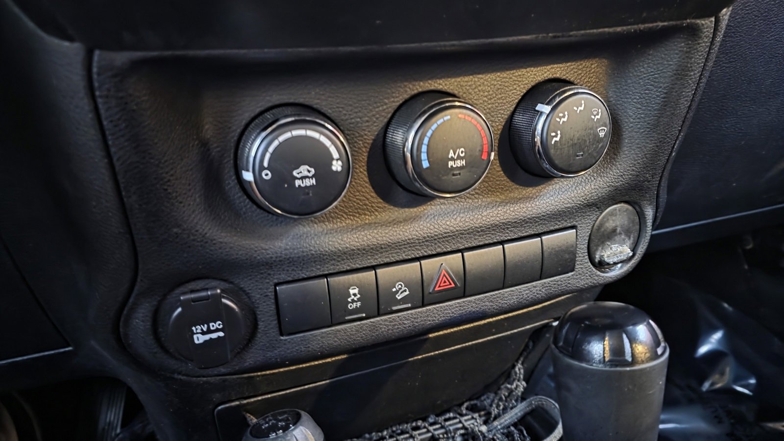 Used 2013 Jeep Wrangler Sport image 14