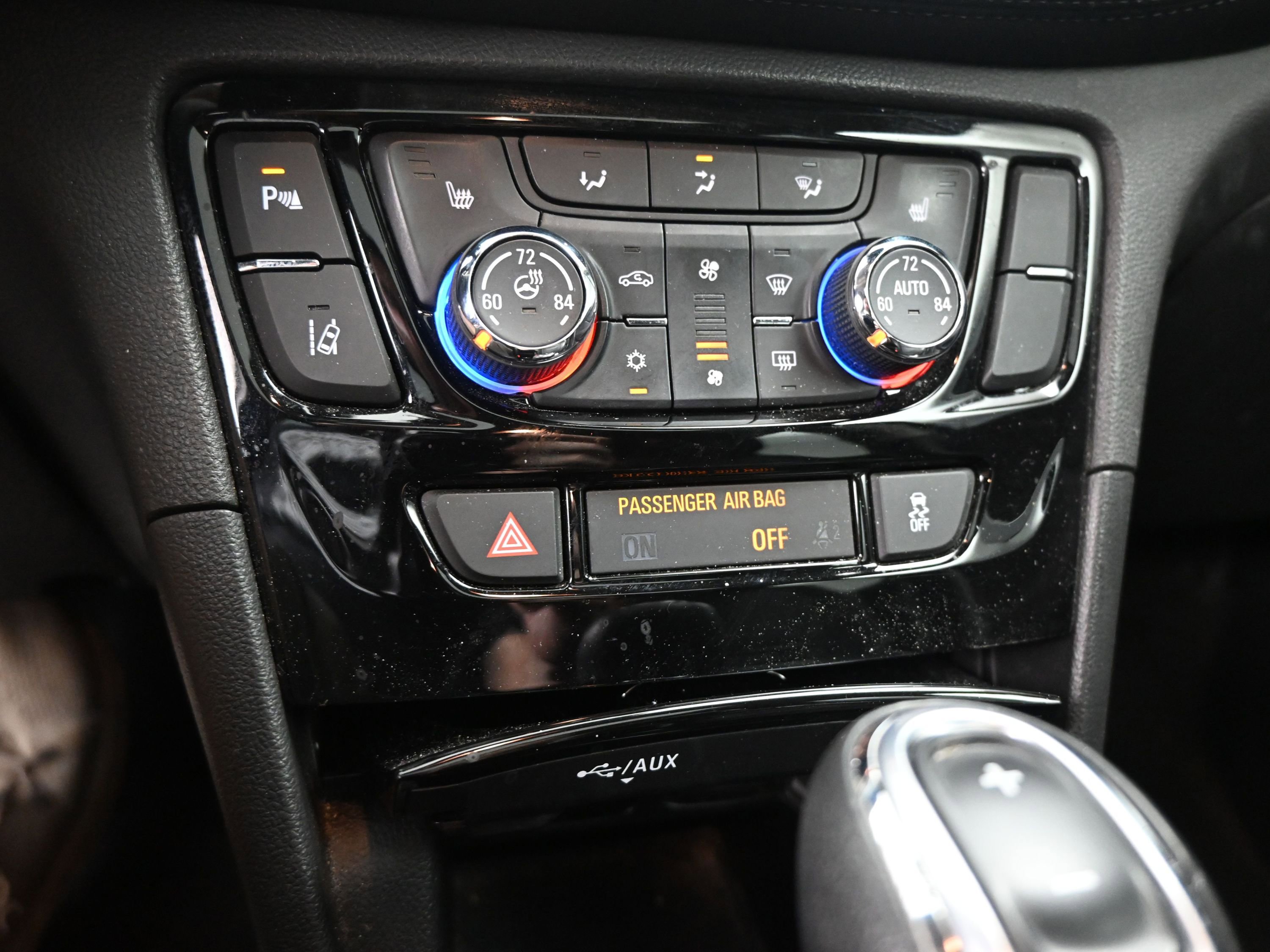 Used 2017 Buick Encore Premium w/ Experience Buick Package image 13