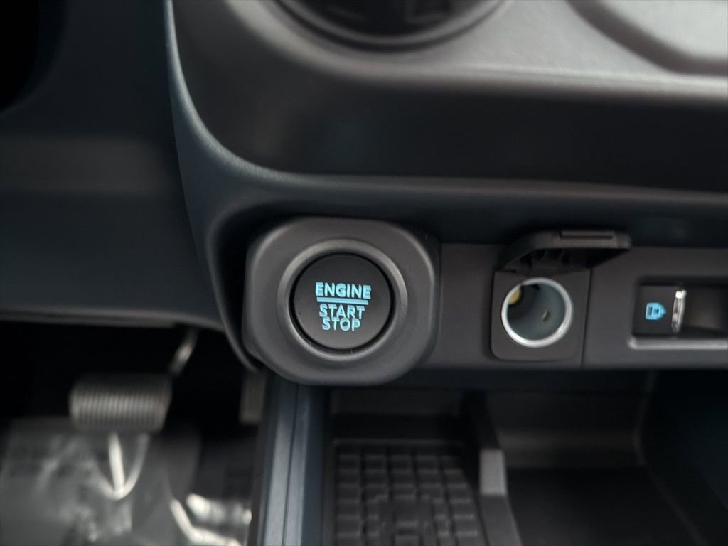 New 2025 Ford Maverick Tremor image 33