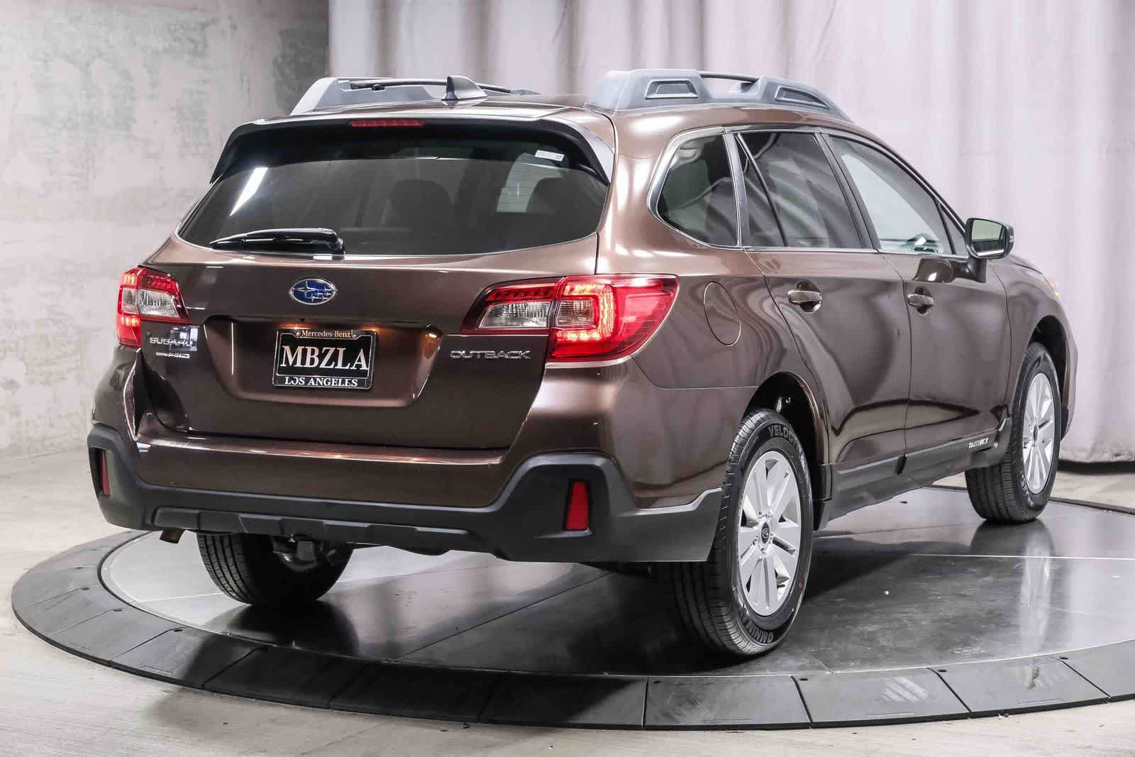 Used 2019 Subaru Outback 2.5i Premium AWD/4WD image 4