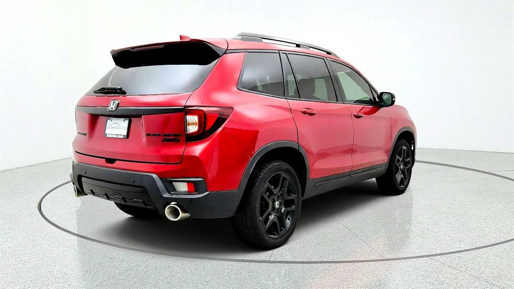 Used 2024 Honda Passport Black Edition image 5
