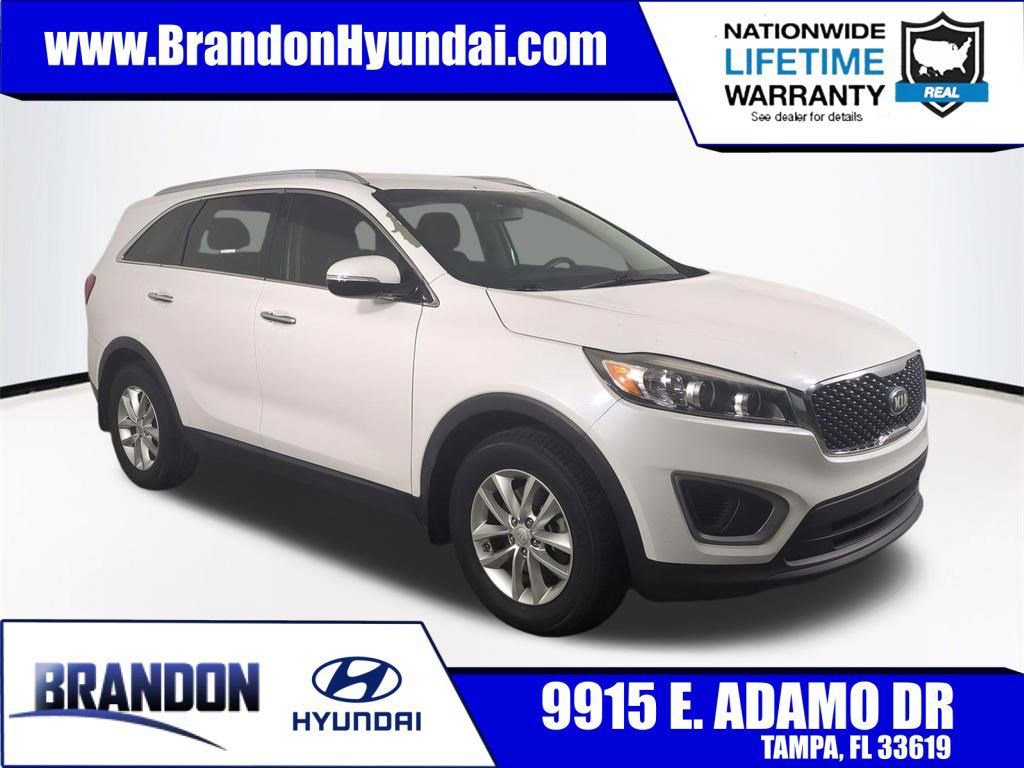 Used 2016 Kia Sorento FWD image 1