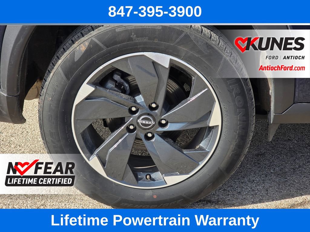 Used 2025 Nissan Rogue SV image 10