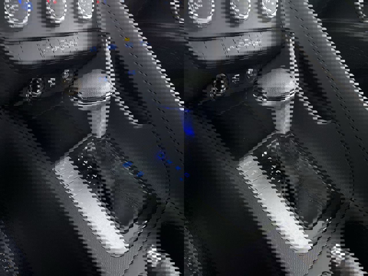 Used 2021 Hyundai Elantra SE image 17