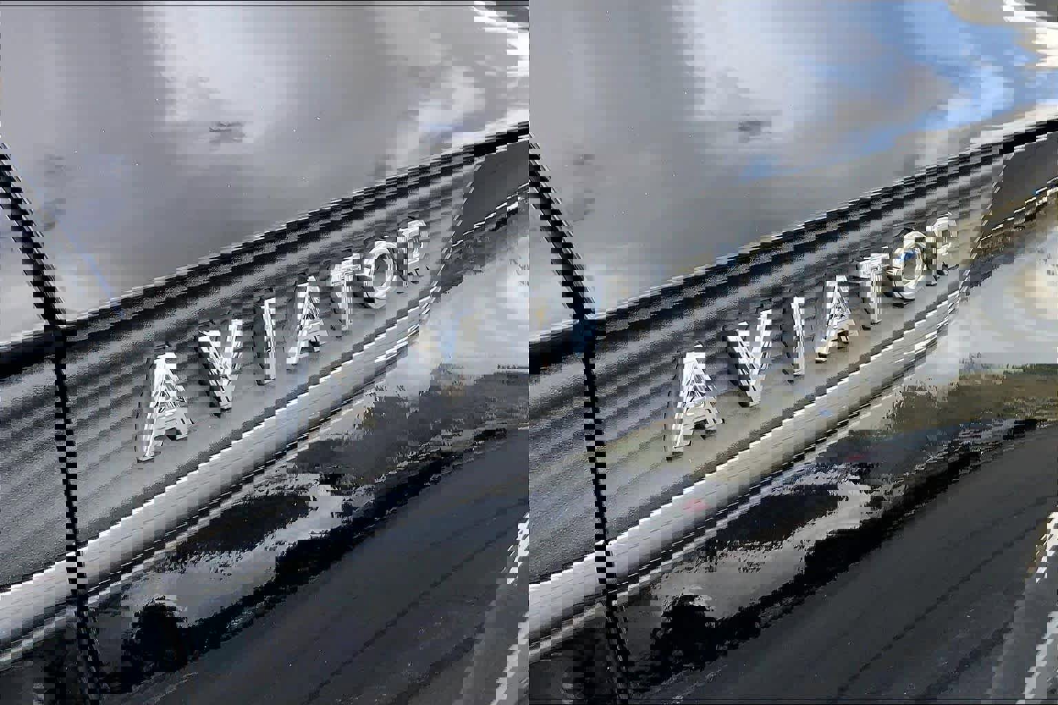 Used 2020 Lincoln Aviator Reserve w/ Equipment Group 202A image 11