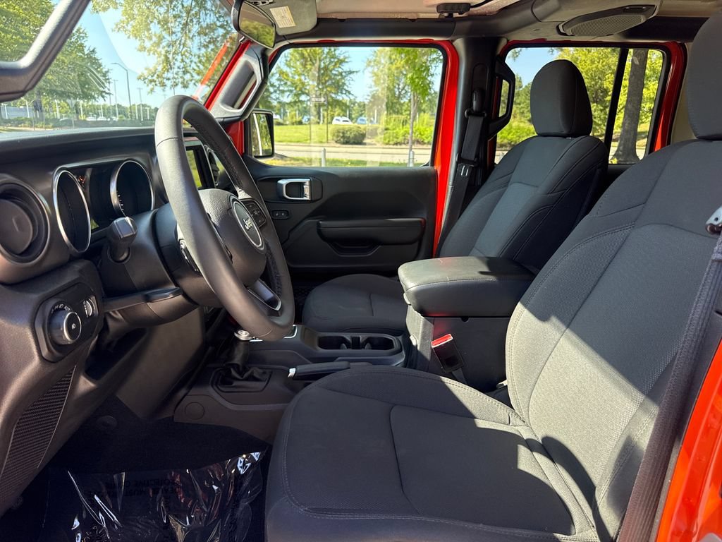Used 2023 Jeep Wrangler Unlimited Sport AWD/4WD image 12