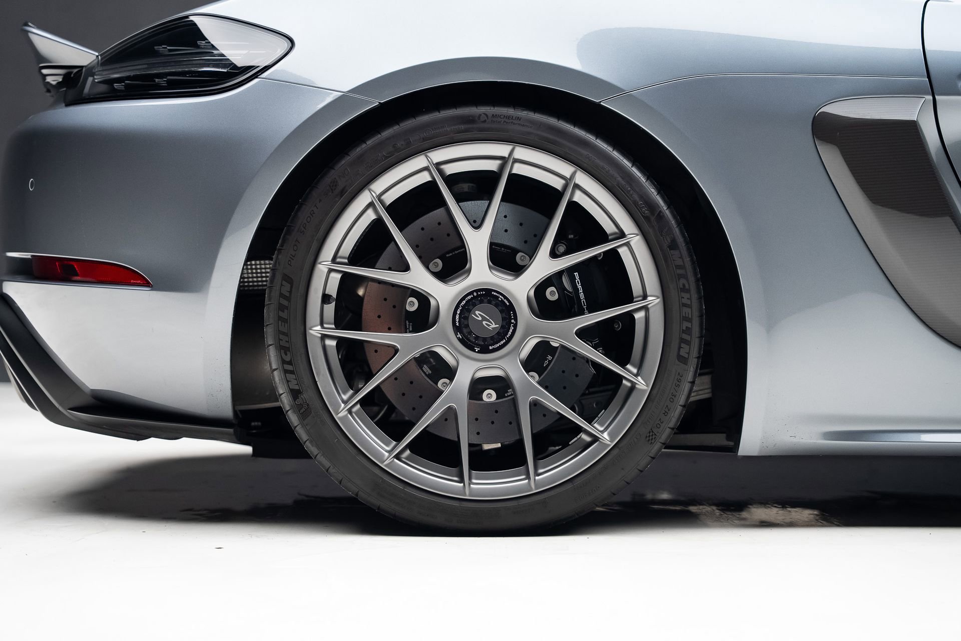 Used 2024 Porsche 718 Boxster Spyder RS RWD image 46
