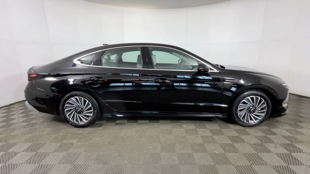 Used 2024 Hyundai Sonata Limited FWD image 3