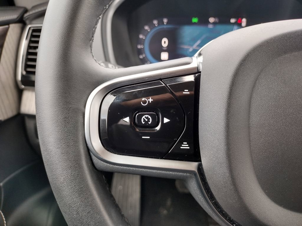 Used 2023 Volvo XC90 T8 Ultimate AWD/4WD image 31