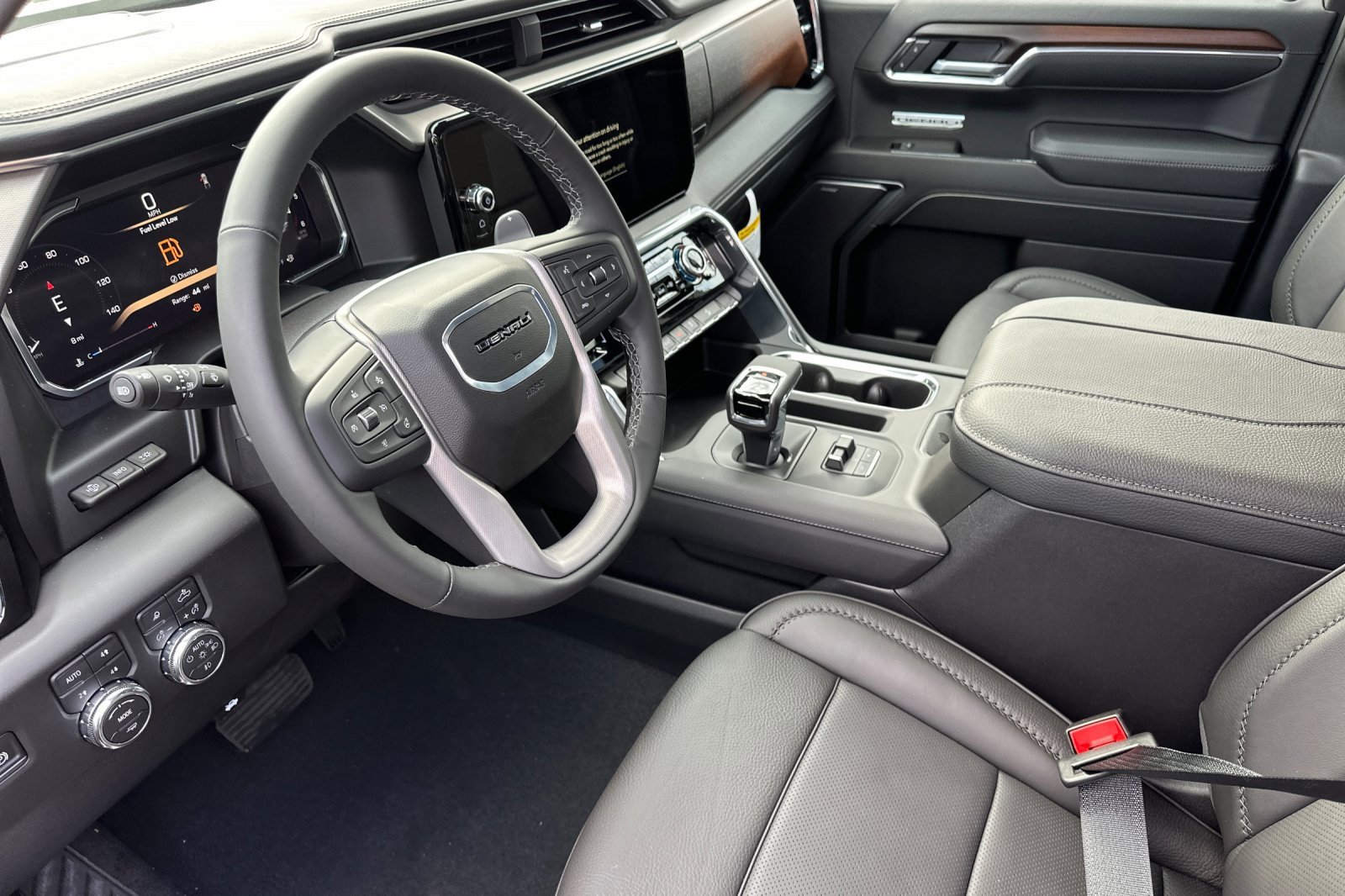 New 2026 GMC Sierra 1500 Denali w/ Denali Reserve Package image 8