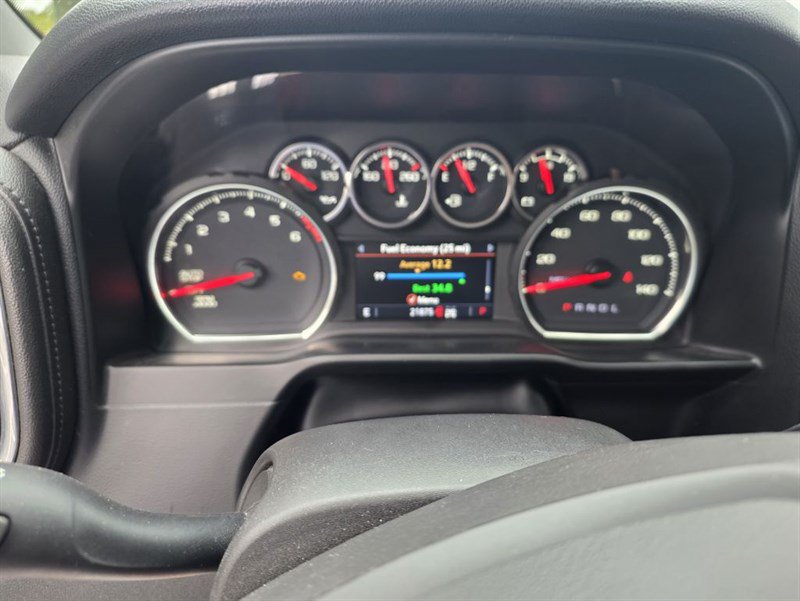 Used 2020 Chevrolet Silverado 1500 LT Trail Boss w/ Midnight Edition AWD/4WD image 29