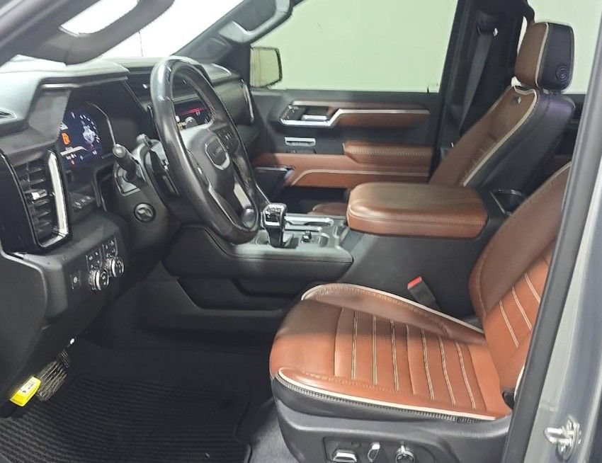 Used 2024 GMC Sierra 1500 Denali Ultimate AWD/4WD image 5