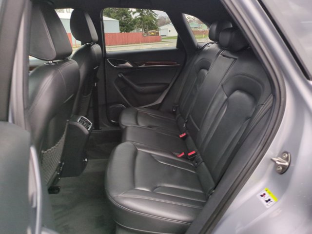 Used 2018 Audi Q3 2.0T Premium Plus w/ Premium Plus Package image 27