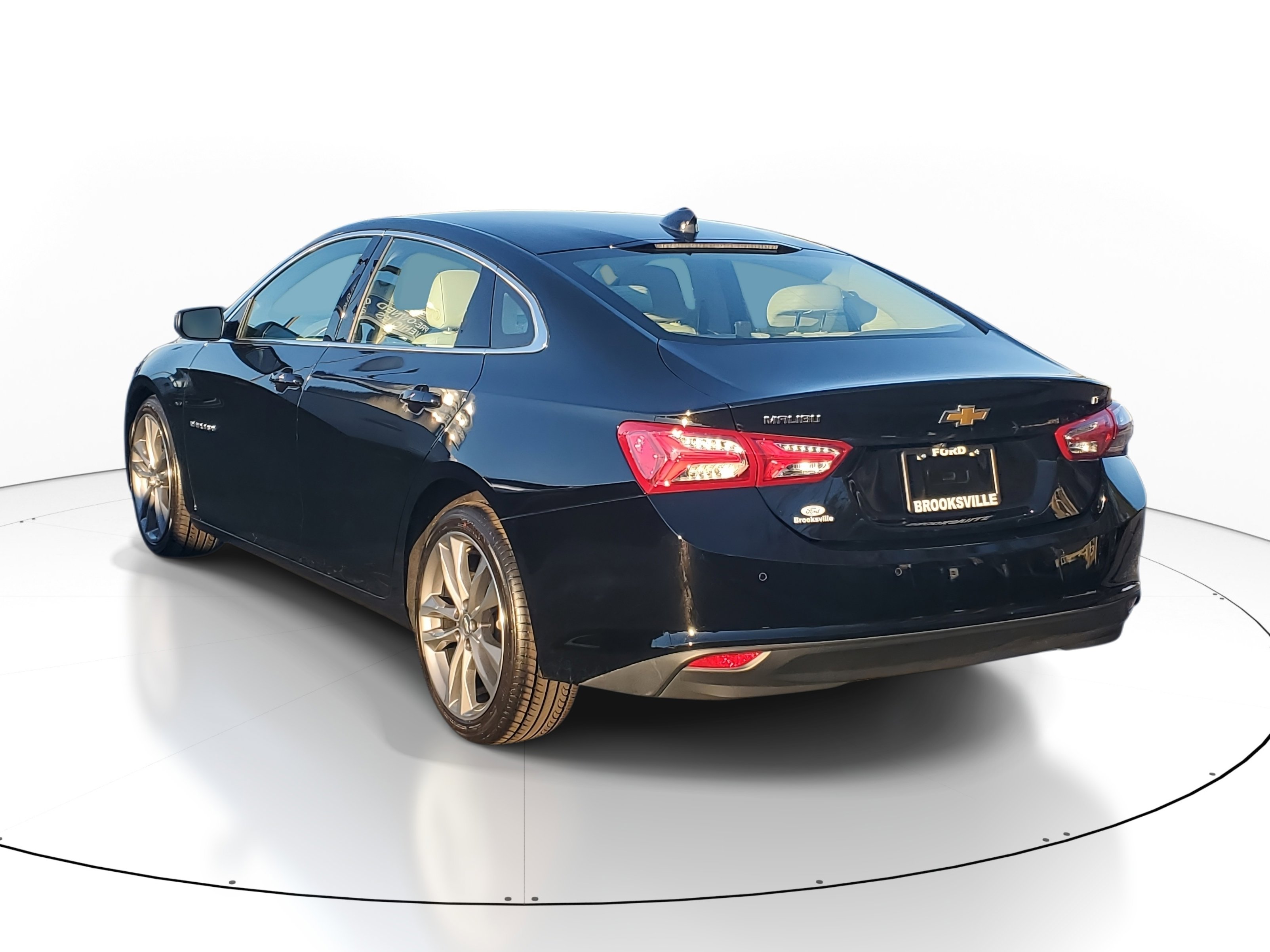 Used 2024 Chevrolet Malibu LT image 4