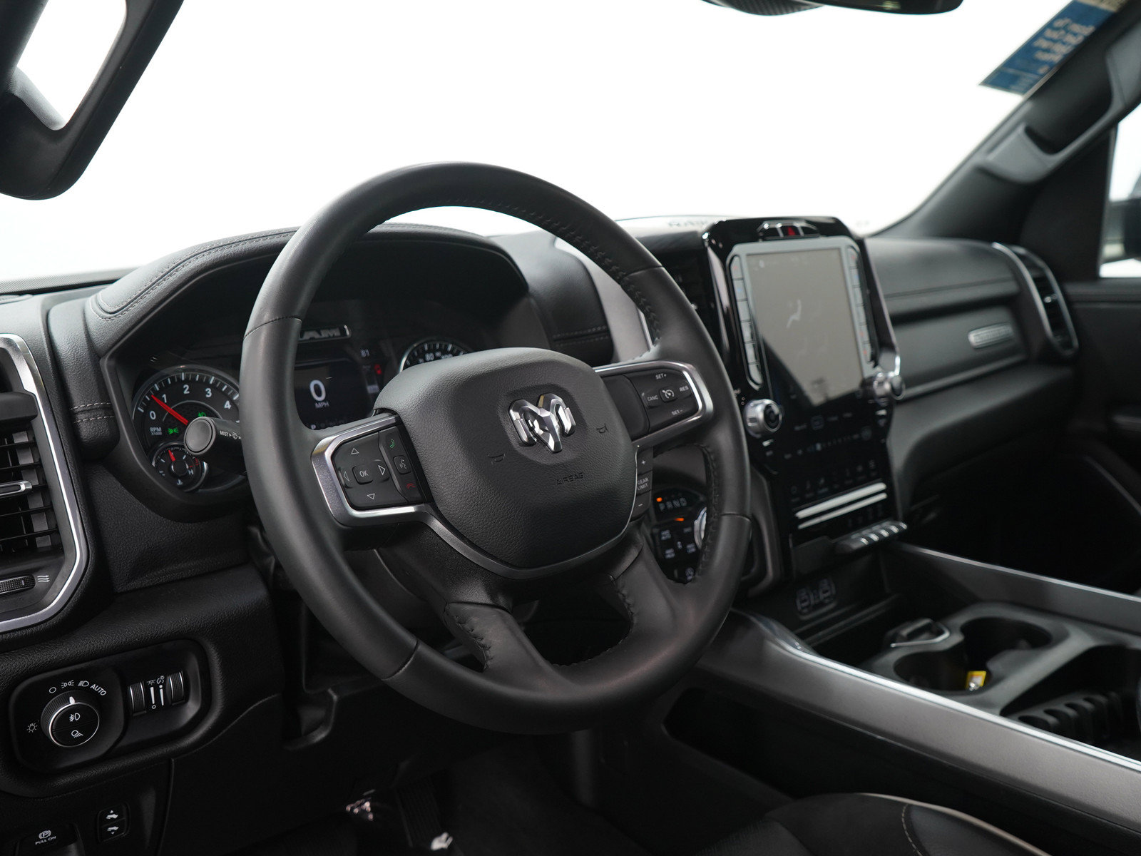 Used 2024 RAM 1500 Laramie AWD/4WD image 27