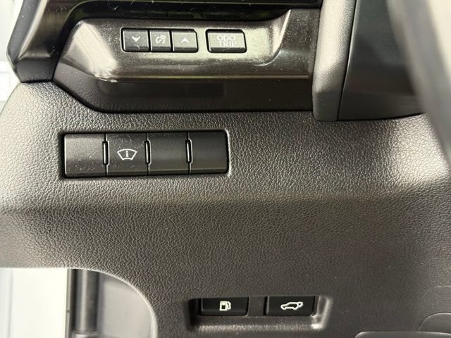 Used 2022 Lexus UX 250h w/ Luxury Package AWD/4WD image 31