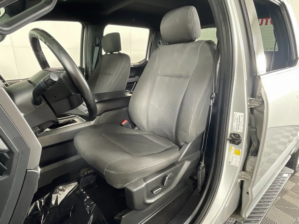 Used 2018 Ford F150 XLT w/ Equipment Group 302A Luxury AWD/4WD image 23