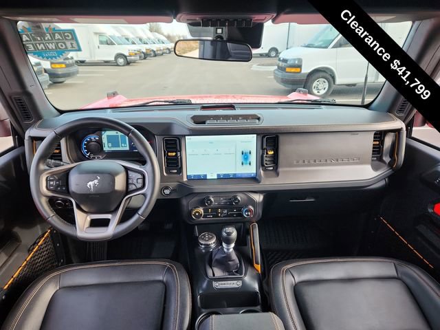 Used 2024 Ford Bronco Badlands image 28