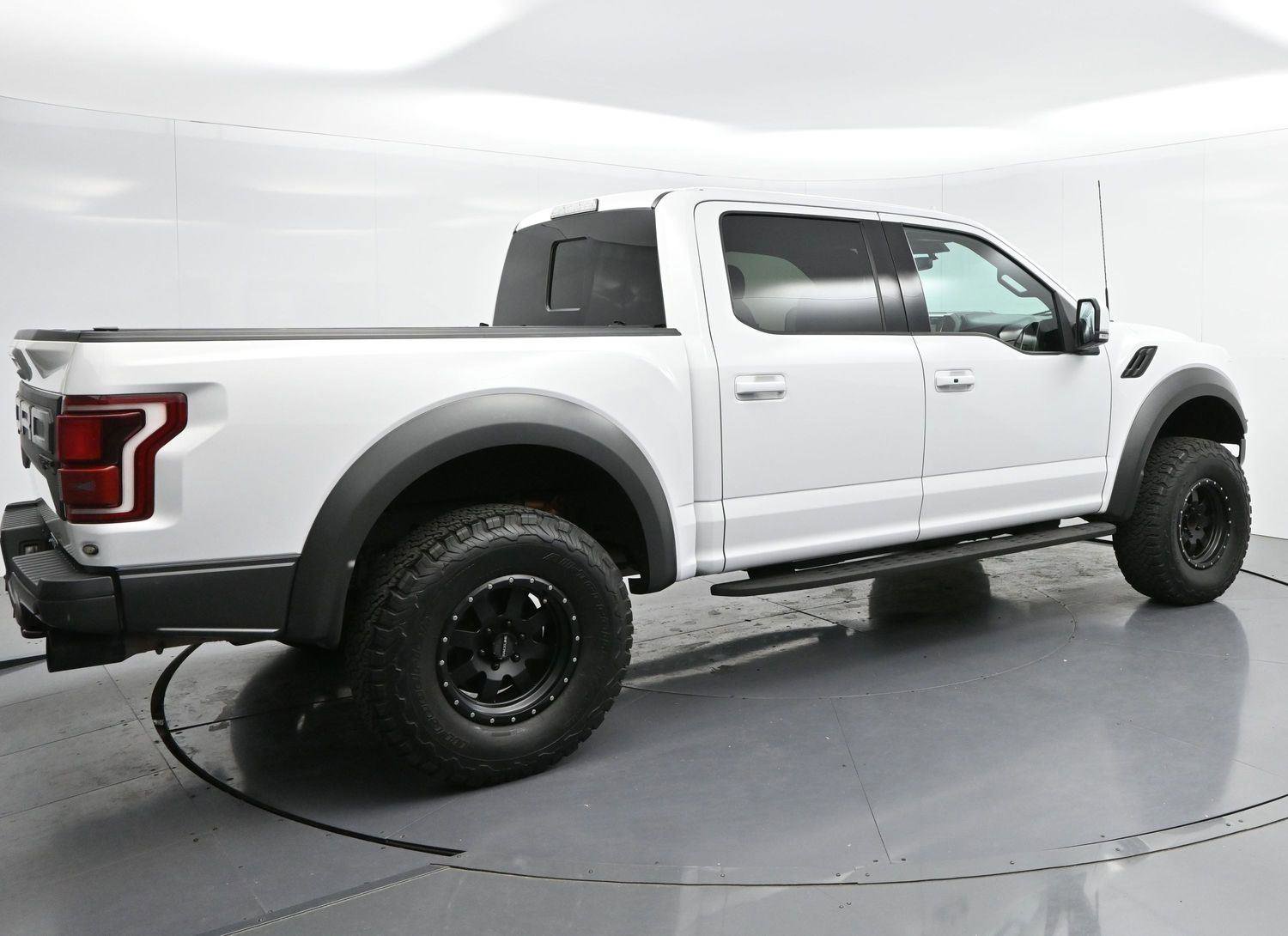 Used 2020 Ford F150 Raptor w/ Equipment Group 802A Luxury AWD/4WD image 7