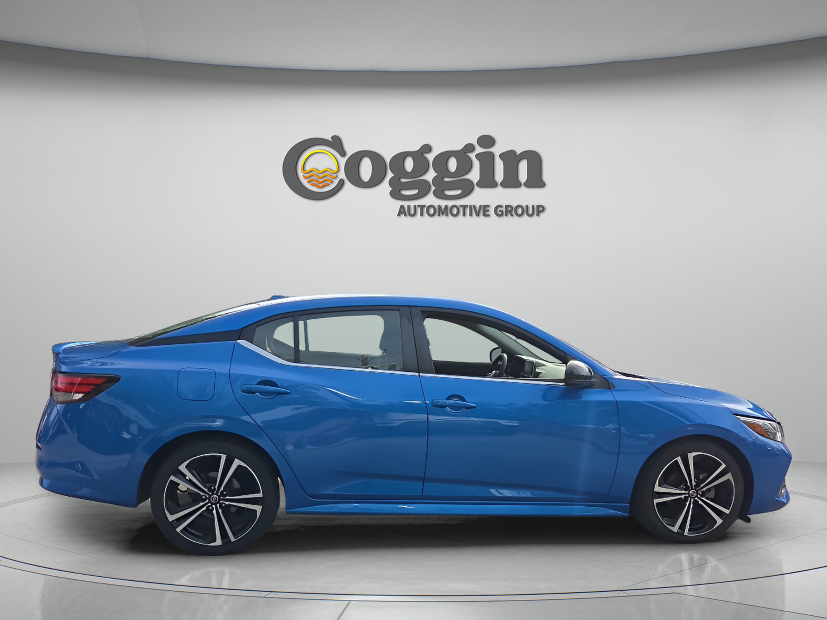Used 2022 Nissan Sentra SR w/ Lighting Package FWD image 6
