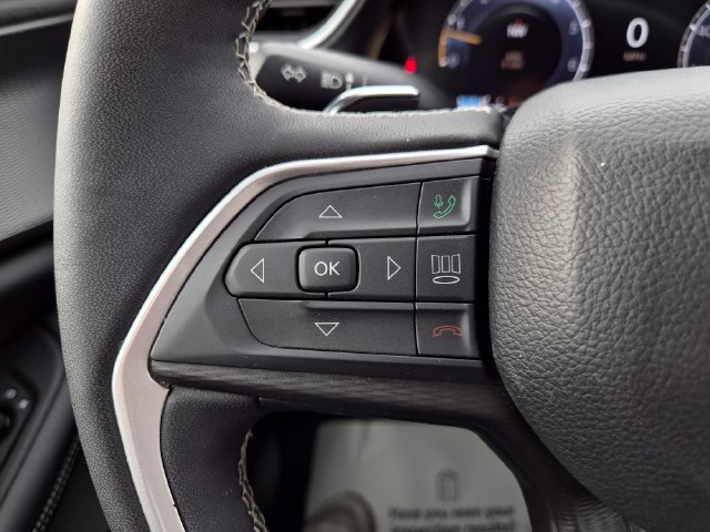 Used 2024 Jeep Grand Cherokee Altitude AWD/4WD image 19