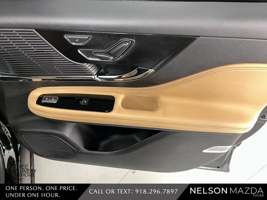 Used 2022 Lincoln Corsair Reserve w/ Elements Package image 43