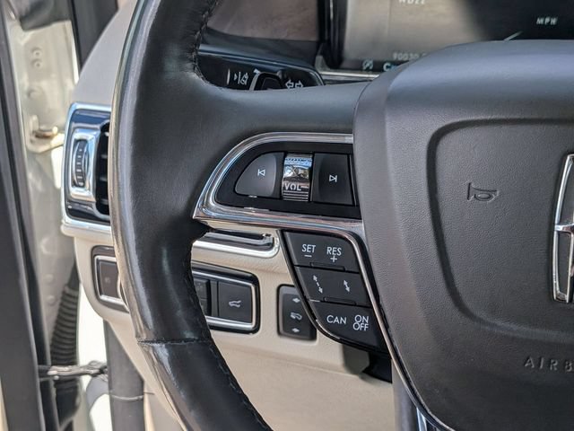Used 2020 Lincoln Navigator Reserve w/ Luxury Package AWD/4WD image 20